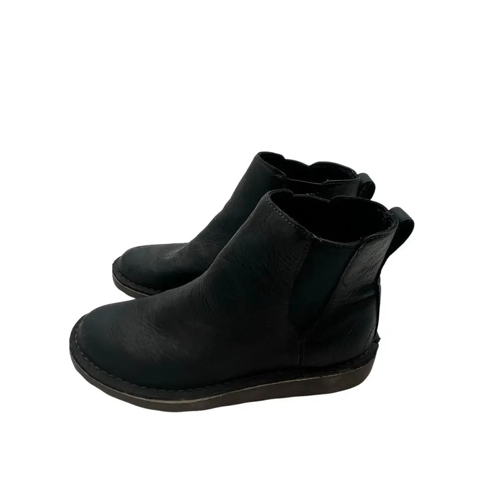 LL Bean Women’s Stonington Boots SZ 8 Black Leather Slip On Comfort Chelsea